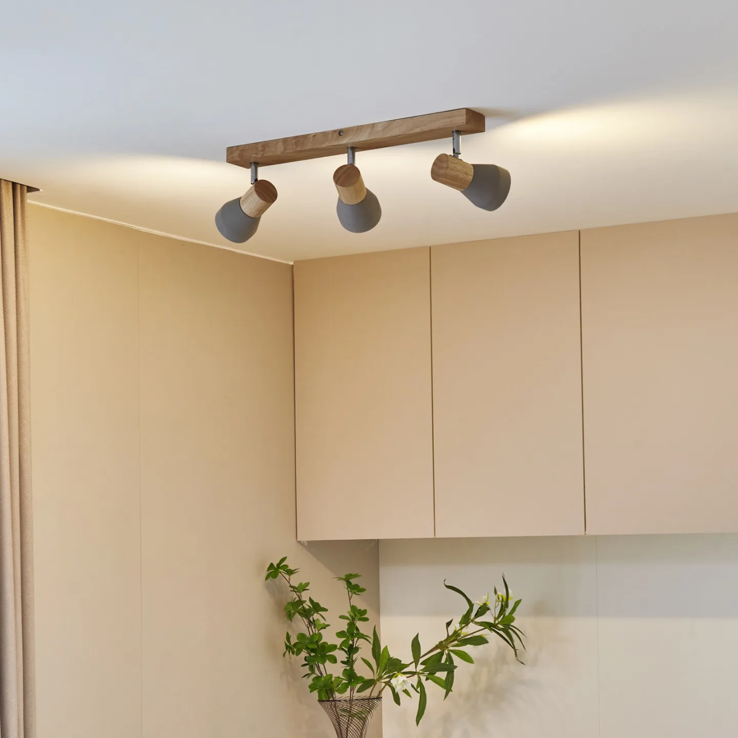 Filiz 3 Plafond Concrete/Wood - Lindby - Sovrum - Skandinavisk - Betong - Med flera ljuskällor