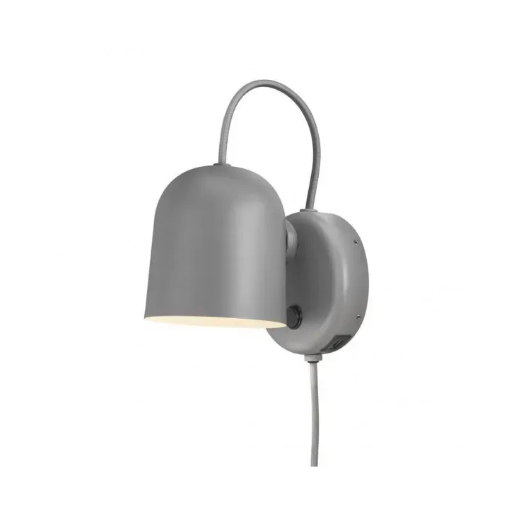 Design For The People Angle Wandleuchte mit USB 19,1 cm Grau