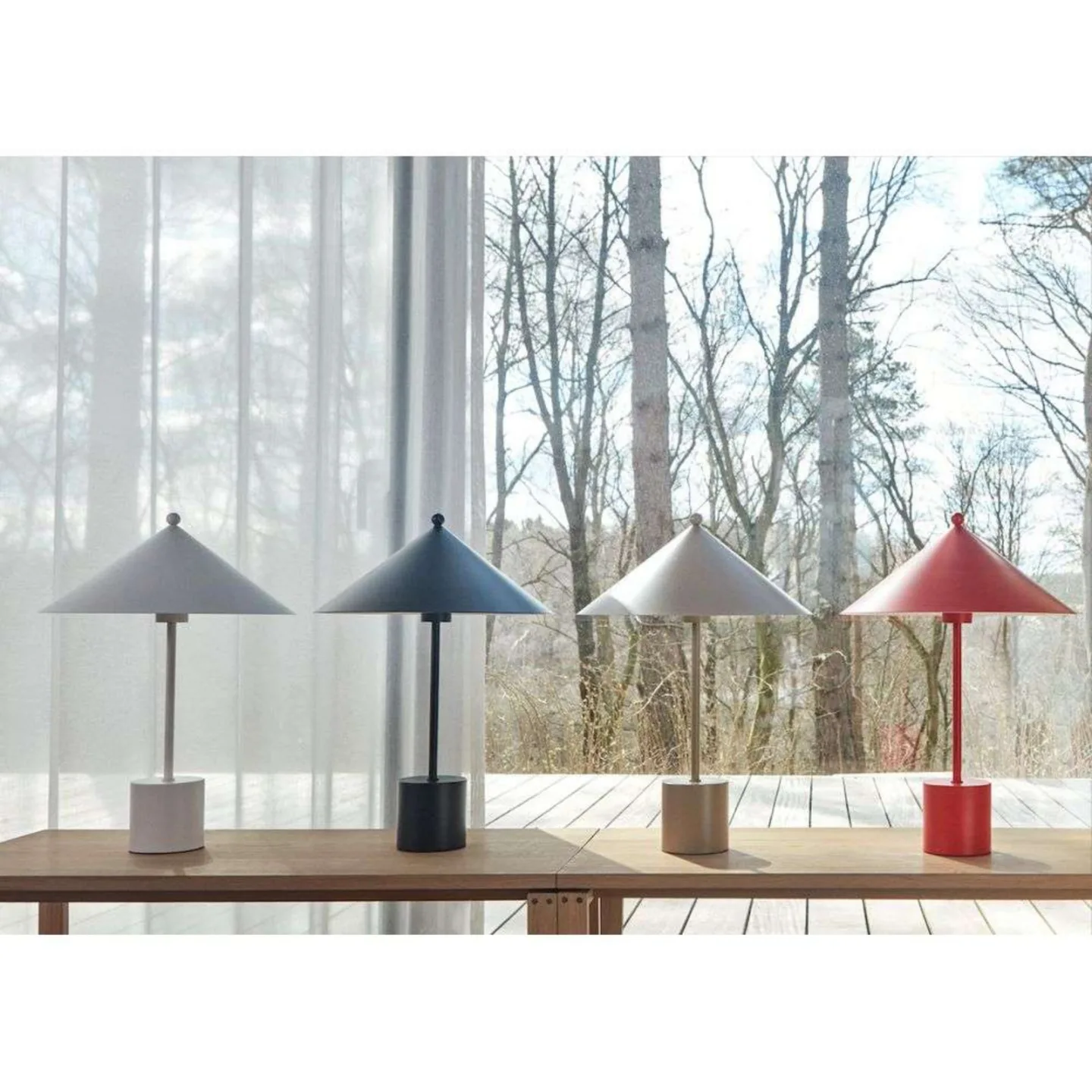 Kasa Tischleuchte, rot, Metall, E14 - OYOY Living Design - Wohnzimmer - Skandinavisch - Einflammig