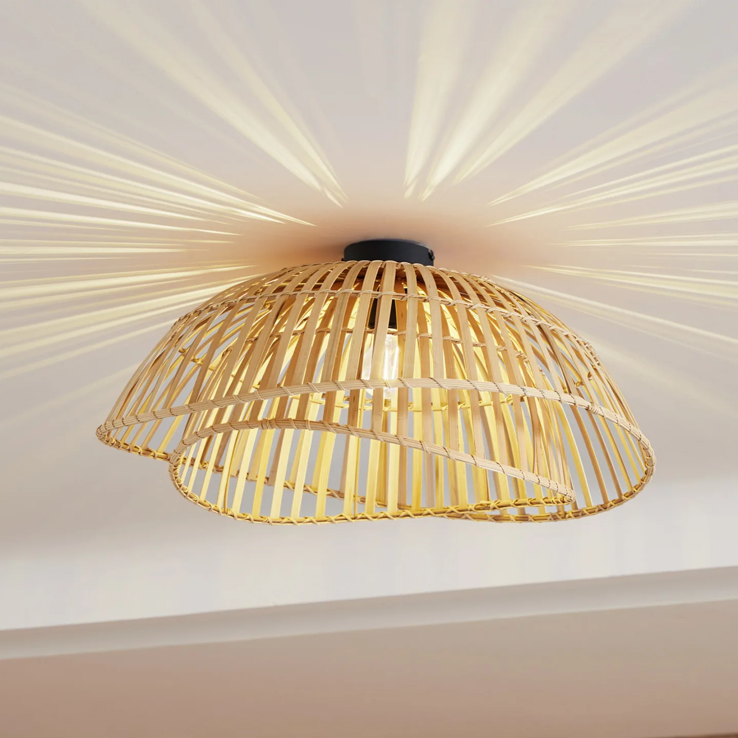 Ilajus Taklampe Ø62 Bambus - Lindby - Spisestue - Boho - Med en lyskilde