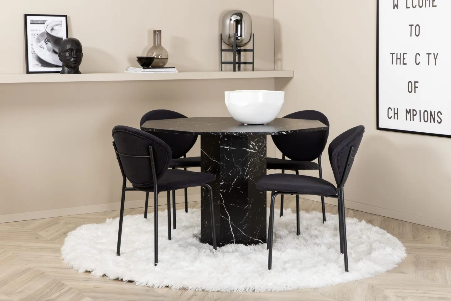 Marbs Matgrupp 110 cm Rund inkl 4 Moncoll Stolar - Svart