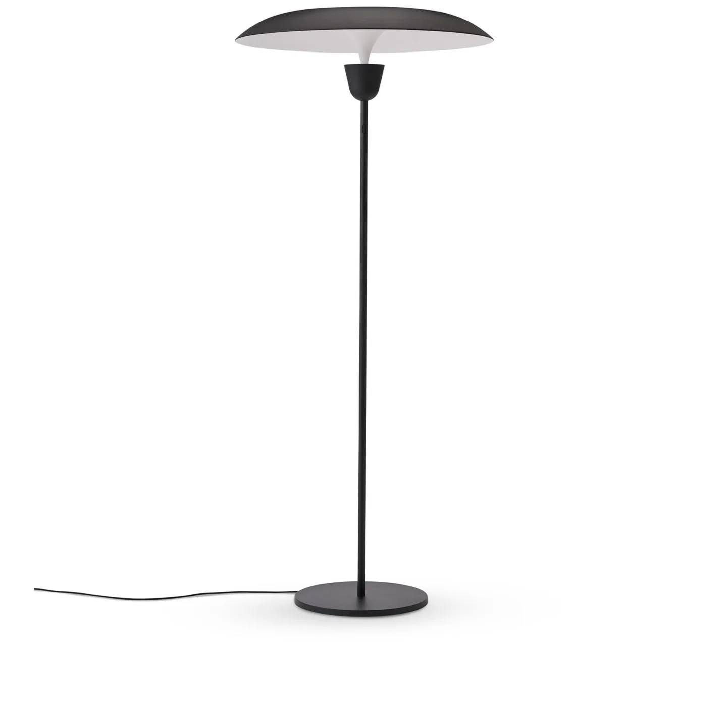 New Works - Kantarell Floor Lamp, Ø55, Black - Skärmlampor - Falke Svatun - Svart - Metall