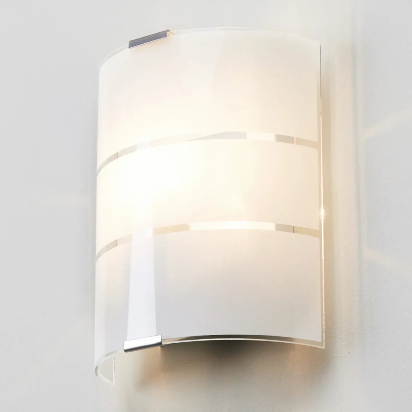 Vincenzo Vägglampa White/Clear - Lindby - Vardagsrum - Modern - Glas - Vinklad
