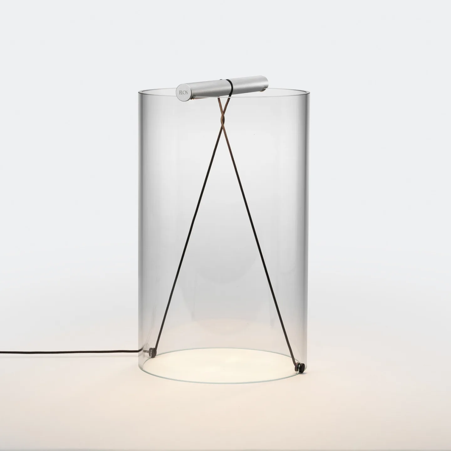 To-Tie T2 Bordslampa Matt Black - Flos - Vardagsrum - Design - Glas