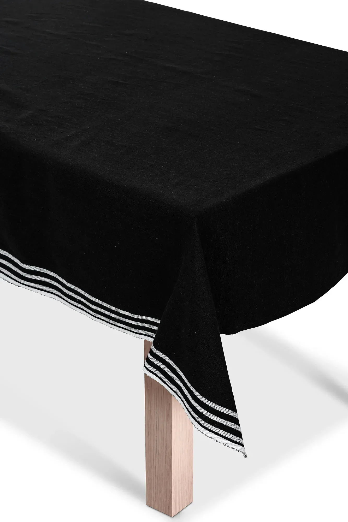 Stenhild Tischdecke Schwarz 150x300 cm