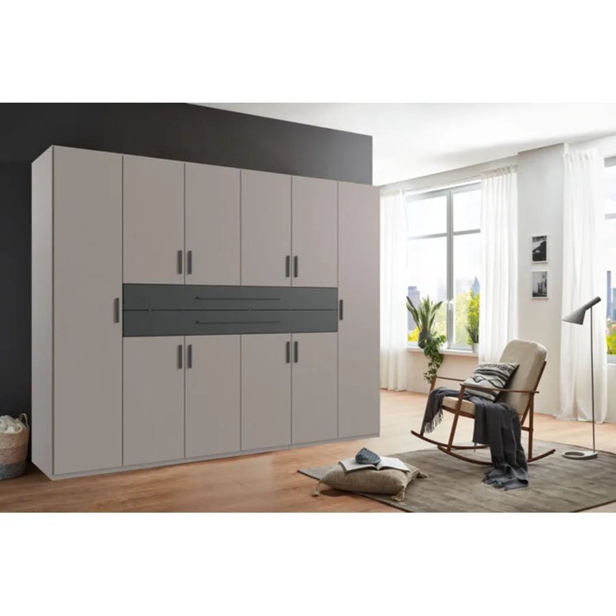 Kleiderschrank Stride Saharagrau, Rahmen + Abs. Grafit - Griffe Grafit Mischholz B 270 cm