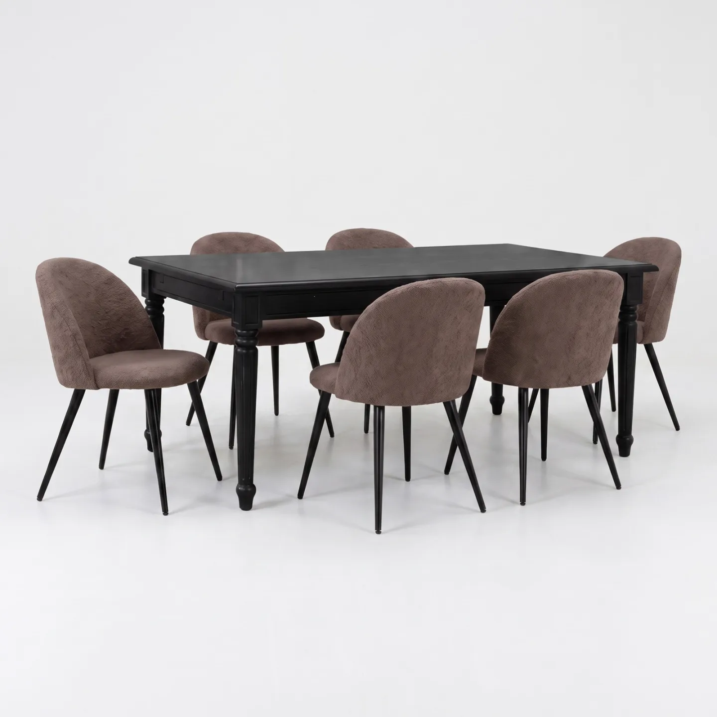 Amaretta Essgruppe Tisch schwarz 100x180/280 inkl. 2 Einlegeplatten, 6 Bouclé-Stühle braun.
