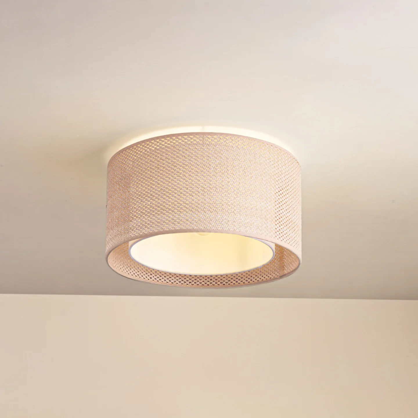 Lindby Deckenleuchte Soula, Ø 40 cm, beige, Kunststoff, E27 - Wohnzimmer - Landhaus / Rustikal - Rund
