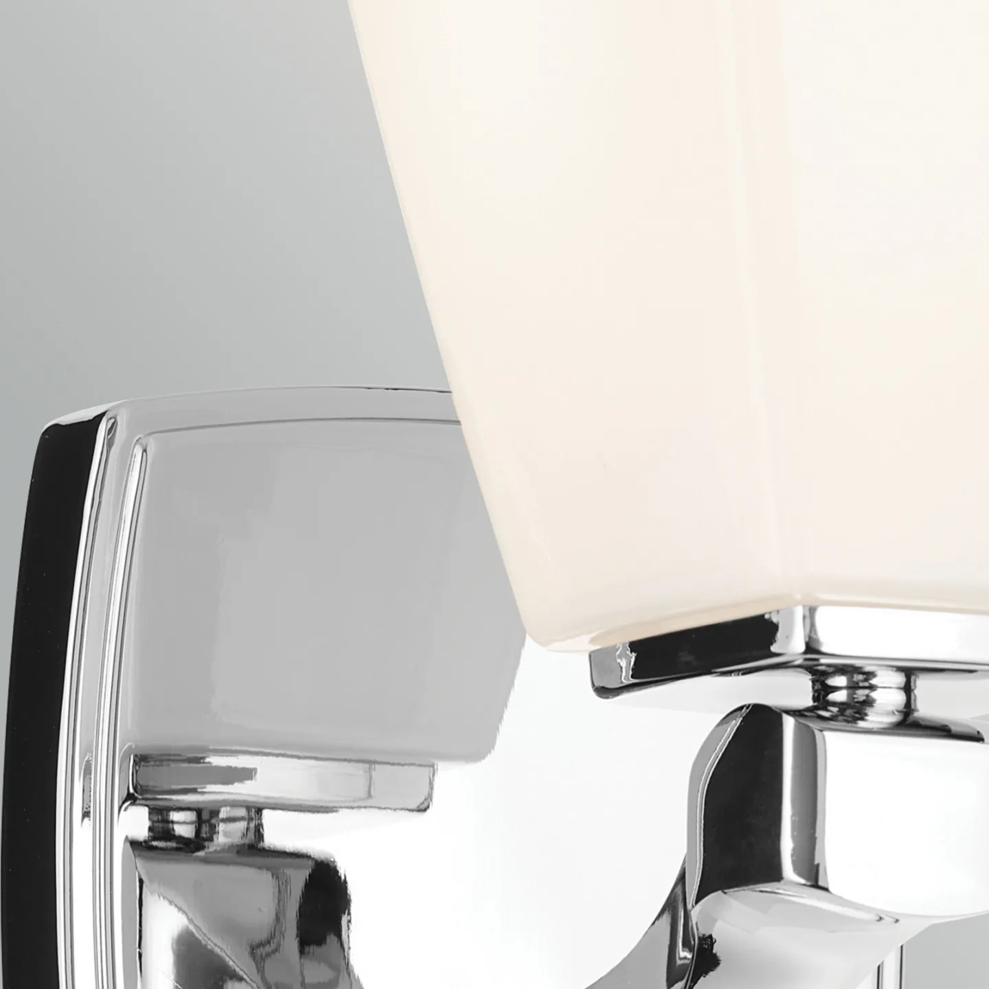 Marant vegglampe krom/opal, høyde 24 cm, IP44, G9-LED – KICHLER - Bad - Moderne - Metall - Kantet