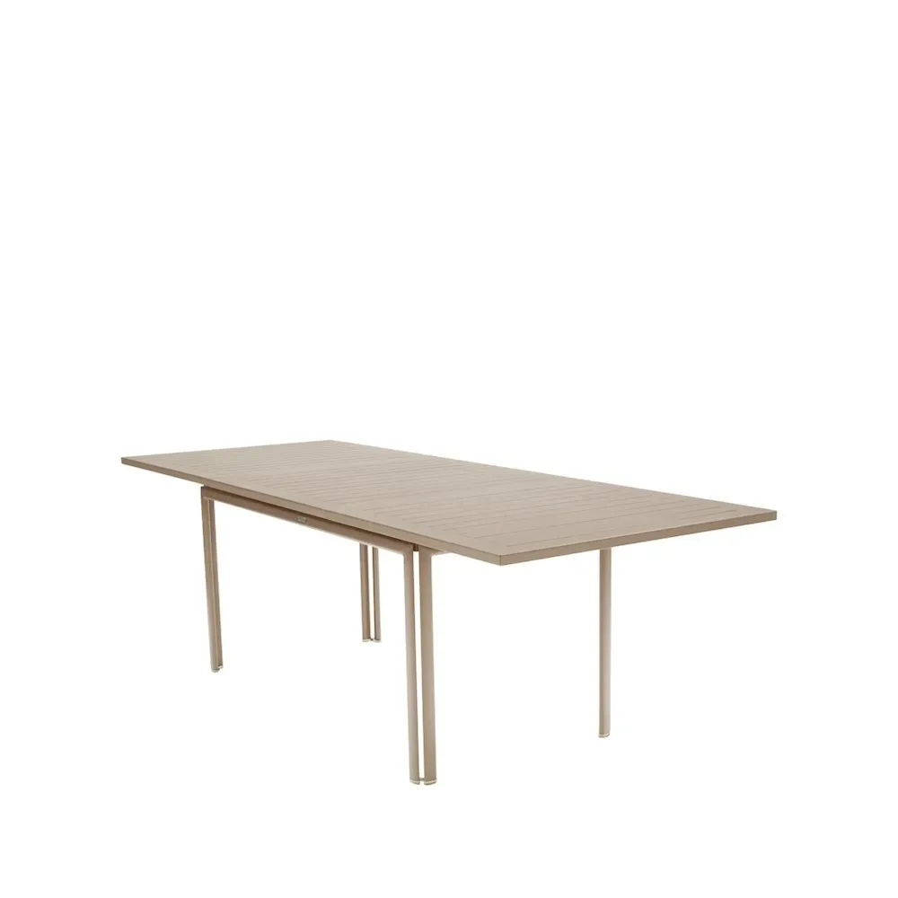 Fermob Costa matbord med iläggsskiva Nutmeg (beige)