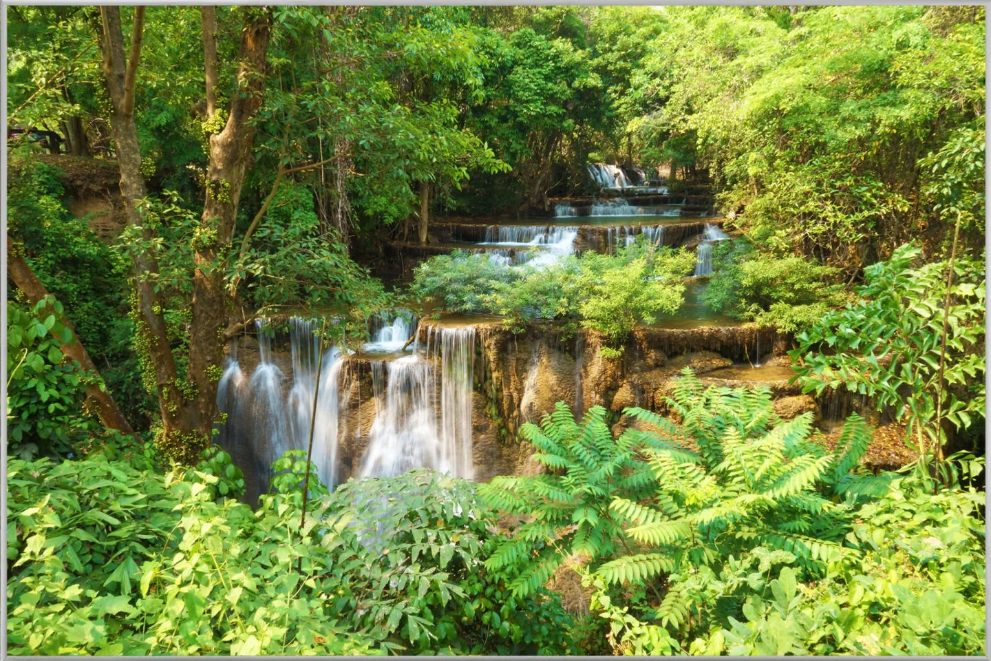 image LAND Bild mit Rahmen Kleiner Wasserfall im Wald 2 | Schubiger Möbel