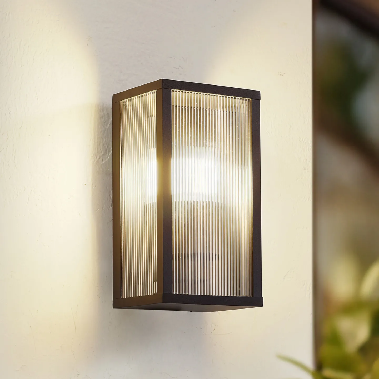 Peldar Außenwandlampe, anthrazit/geriffelt, 26 cm - Lindby - Terrasse - Modern - Aluminium - Einflammig