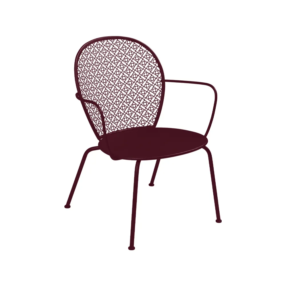 Fermob Lorette karmstol låg Black cherry (vinröd)