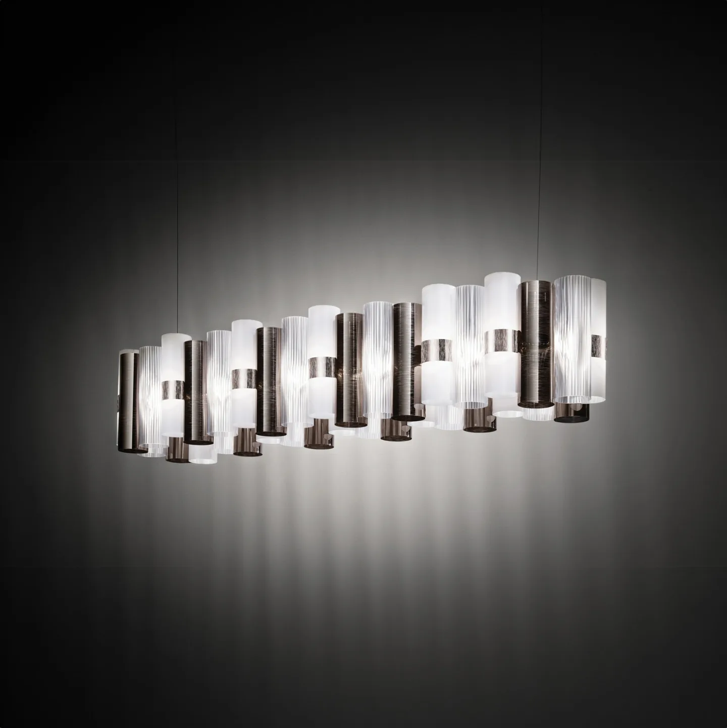 LED-Hängelampe La Lollo, zinnfarben, 140 cm - Slamp - Wohnzimmer - Design - Kunststoff - Mit Schirm