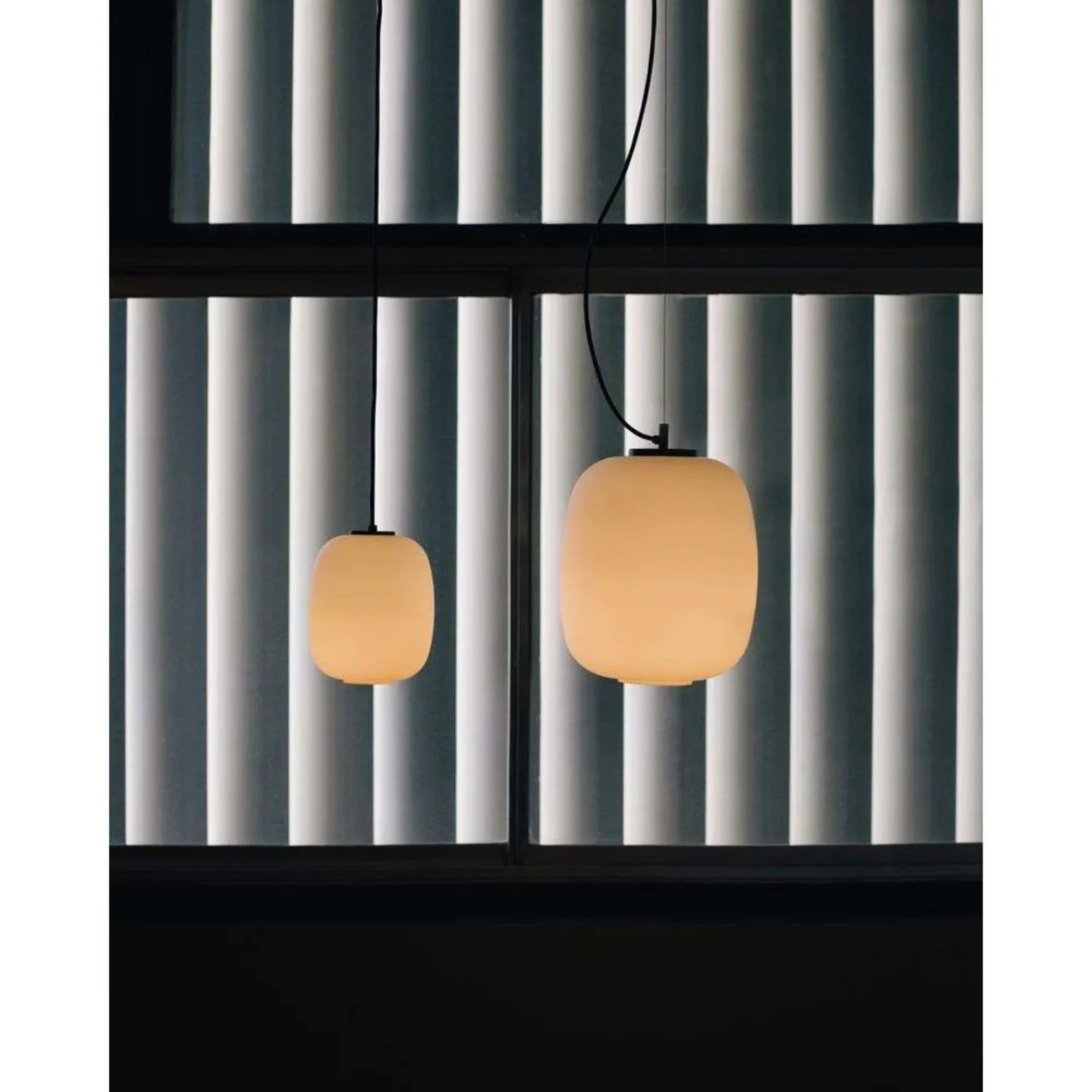 Globo Cesta Pendelleuchte White - Santa & Cole - Wohnzimmer - Glas