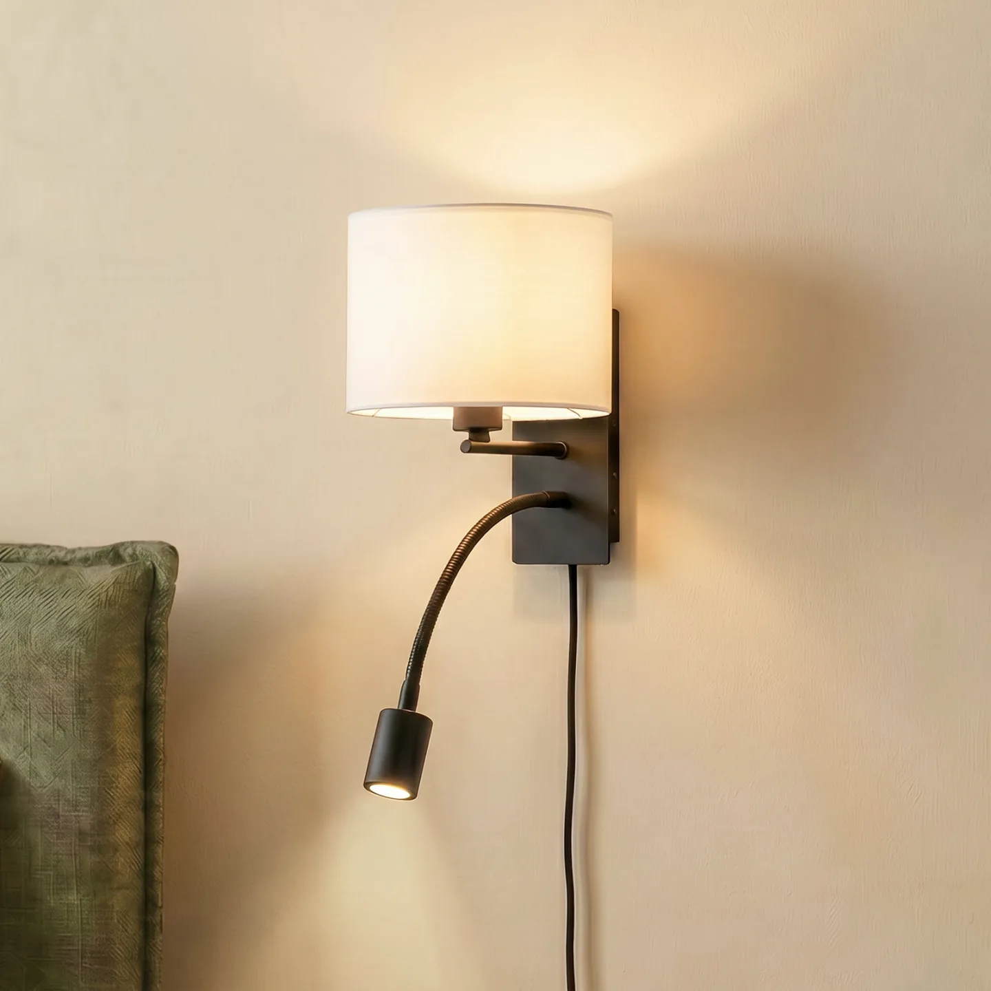 Florens Wandleuchte 23,5 cm LED-Leselampe schwarz - Lindby - Wohnzimmer - Modern - Stoff / Textil - Einflammig