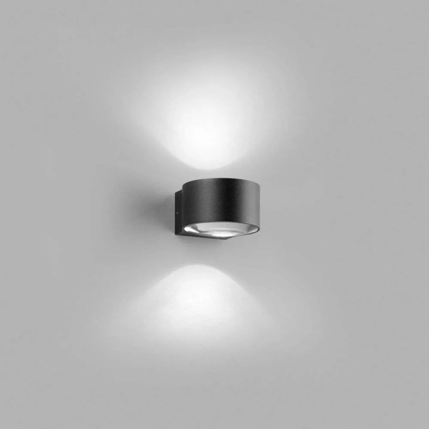 Orbit Mini Wandleuchte 2700K Black - LIGHT-POINT - Wohnzimmer - Aluminium