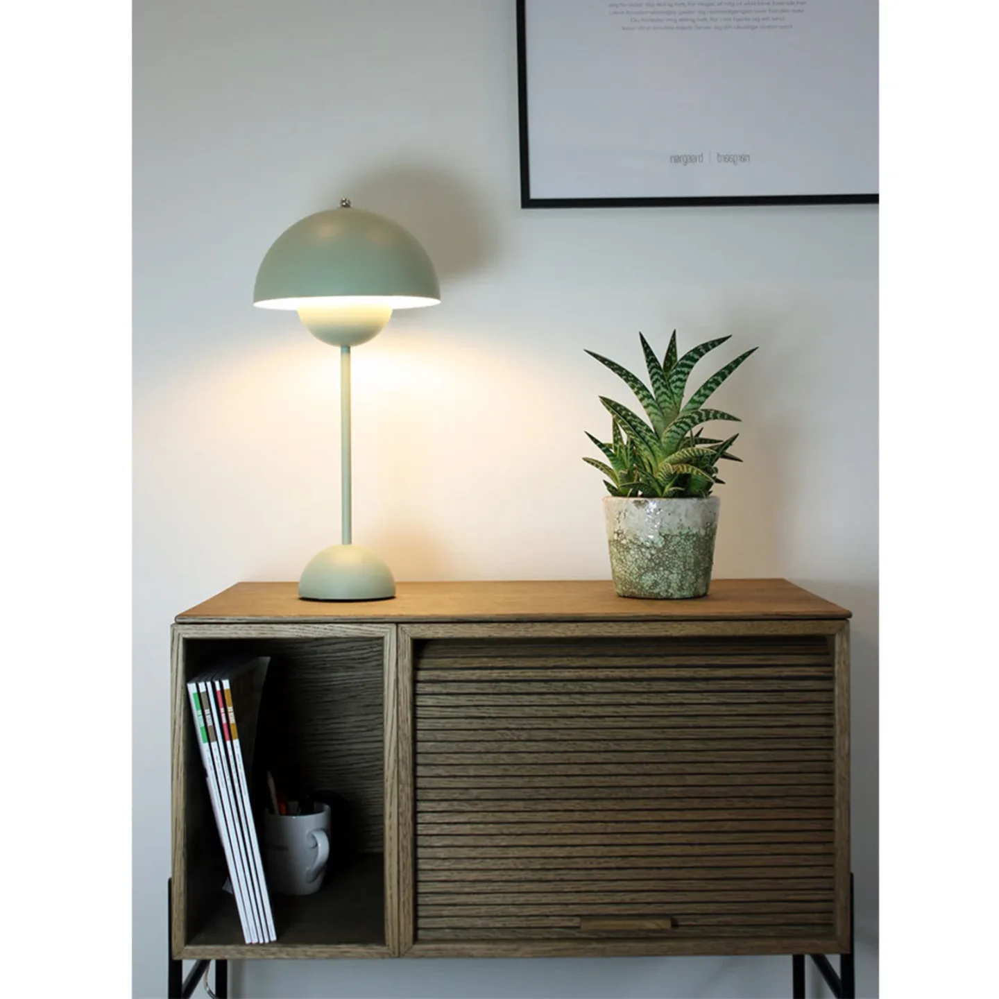 Flowerpot VP3 Bordslampa Soft Green - &Tradition - Vardagsrum - Metall