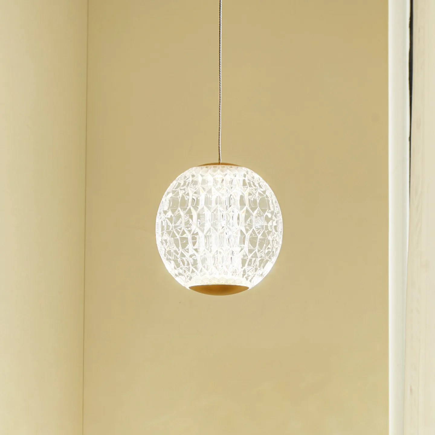 Ismenia LED-Hängeleuchte Ø 11 cm messing einflammig Acryl - Lucande - Wohnzimmer - Antik - Kunststoff