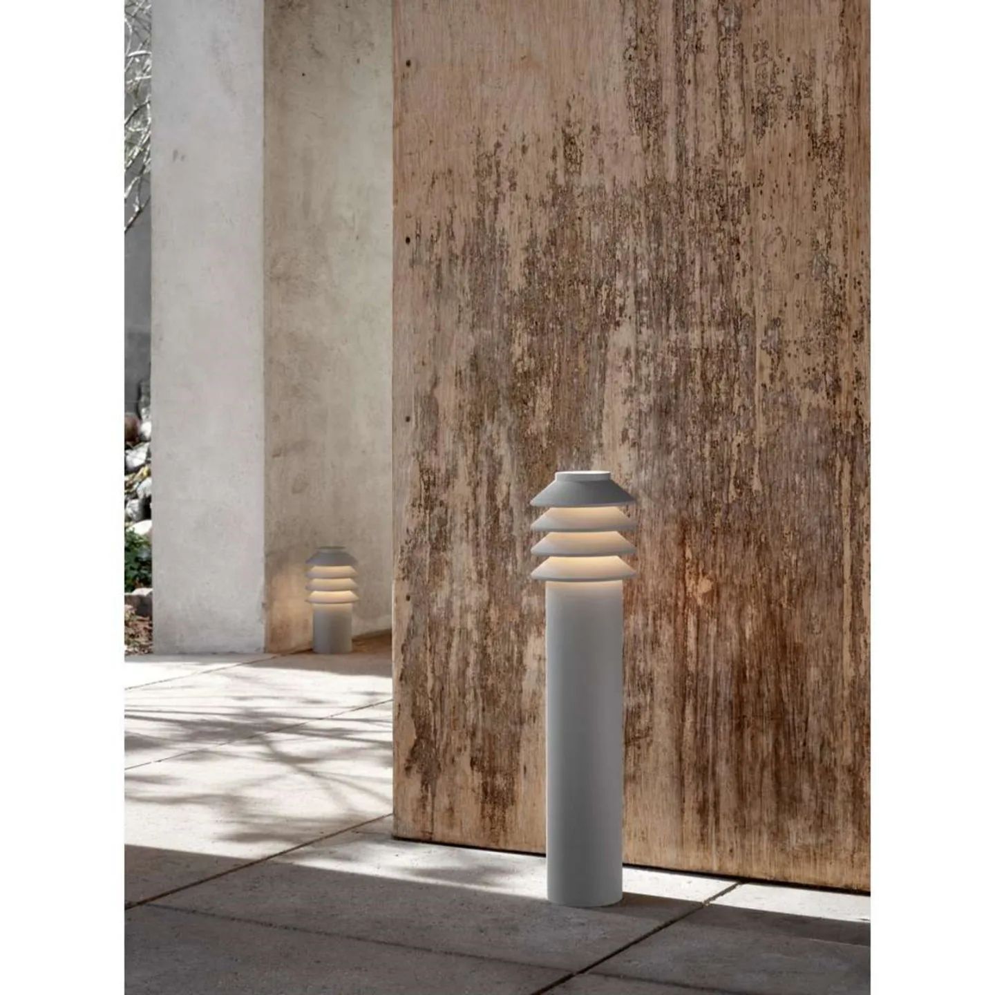 Bysted Garden sokkellampe 25 cm 2.700 K aluminium – Louis Poulsen - Terrasse