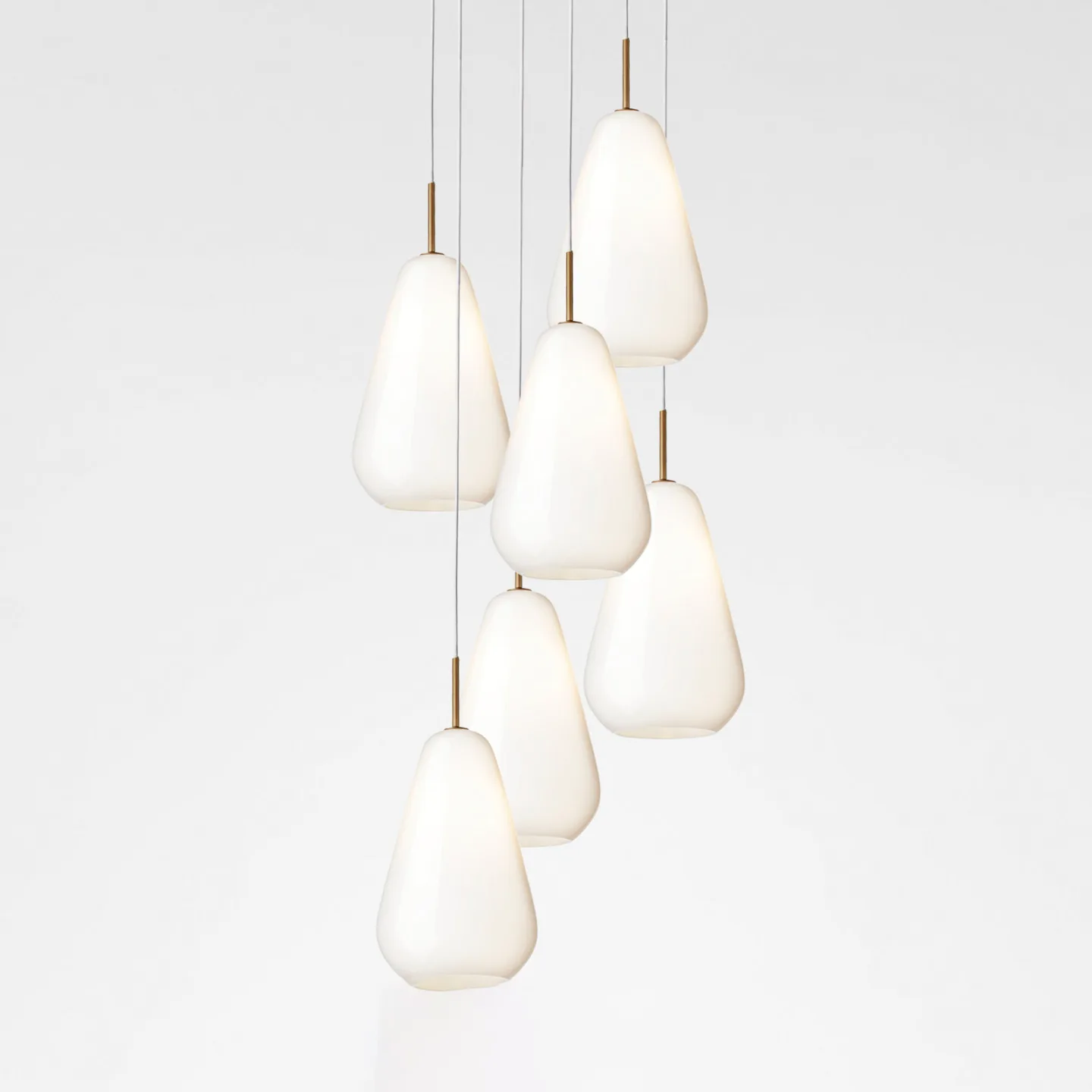 Anoli 6 Krohnleuchter Nordic Gold/Opal - Nuura Nuura Aps - Wohnzimmer - Design - Glas - Mehrflammig