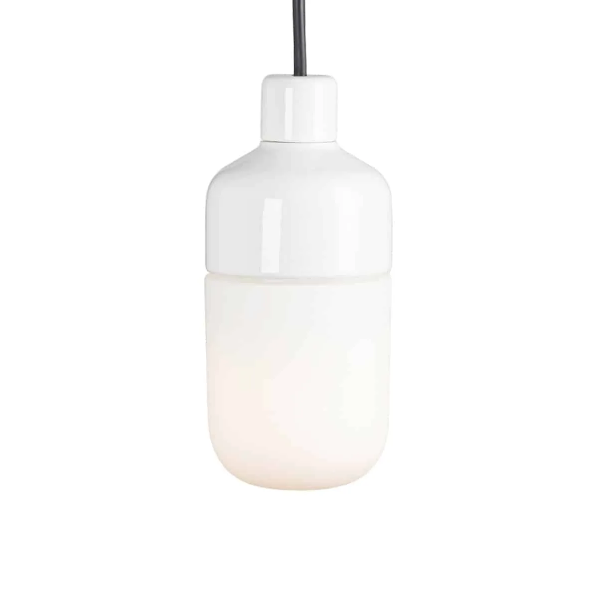 Ohm Pendel Outdoor 100/215 Porslinsarmatur Vit Matt Opalglas