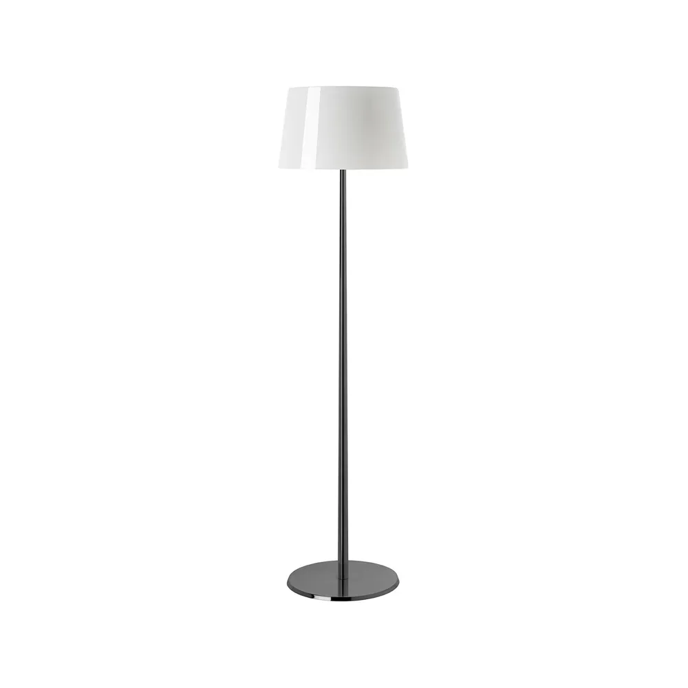 Foscarini Lumiere XXL golvlampa vit, munblåst glas, svart krom