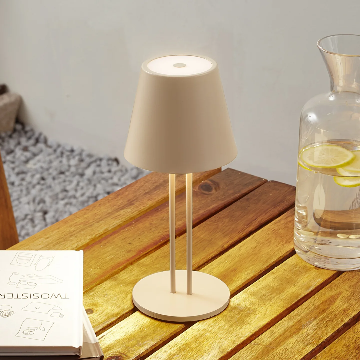 Janea Twin Portable Bordslampa Dim. IP54 Beige - Lindby - Terrass - Modern - Metall - Med en ljuskälla