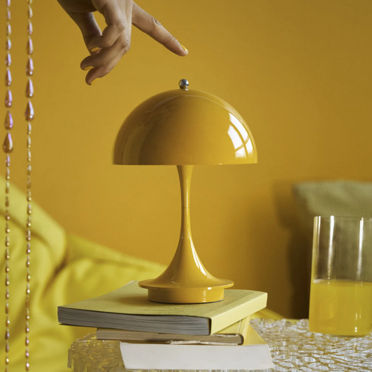 Louis Poulsen Panthella 160 Portable v3 bordslampa Opaque yellow