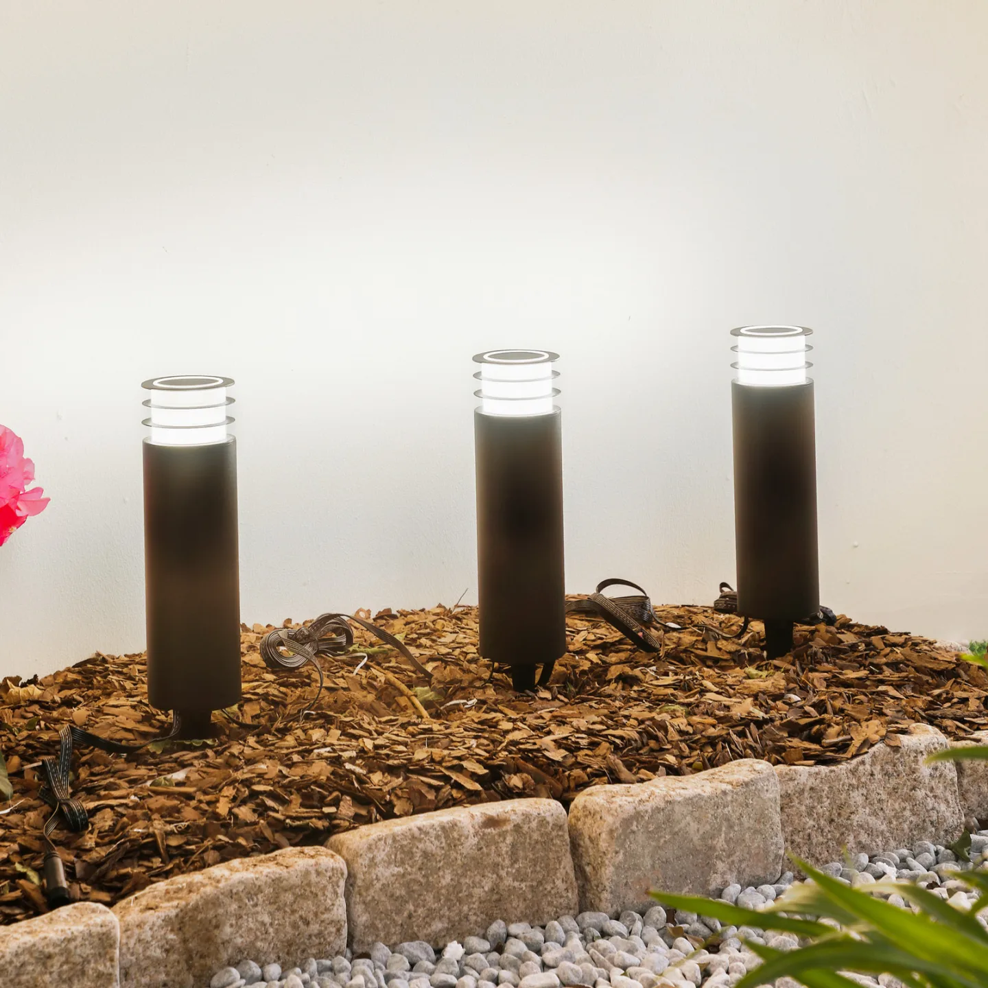 Kaelo Smart LED-Sockelleuchte, CCT, RGB, Tuya, 3er - Lindby - Terrasse - Modern - Kunststoff - Mehrflammig
