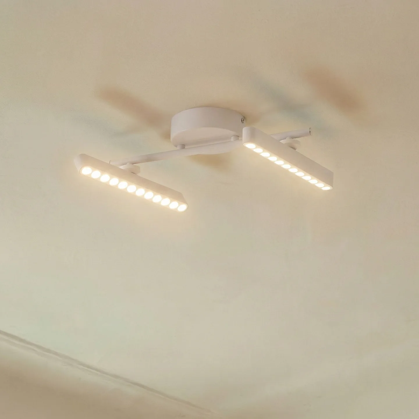 Eldrin LED-Strahler zweiflammig Lichtpunkte 54 cm weiß - Lindby - Wohnzimmer - Modern - Metall - Mehrflammig