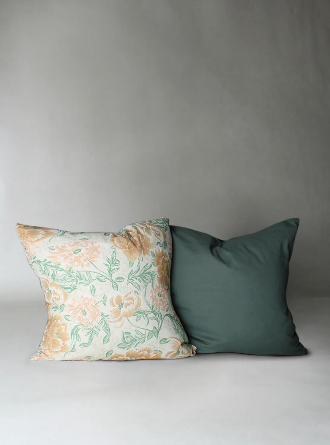 Putetrekk x 2 - Almira (gul) (Størrelse: 45 x 45 cm)