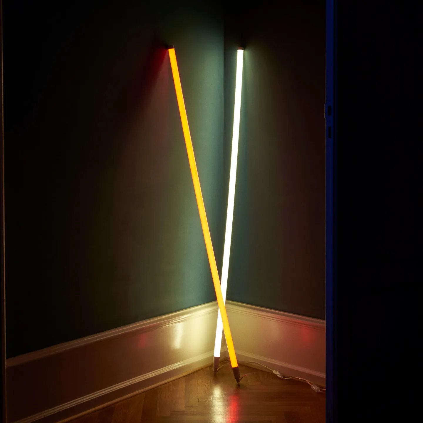 HAY Neon Tube lysrörslampa 150 cm yellow