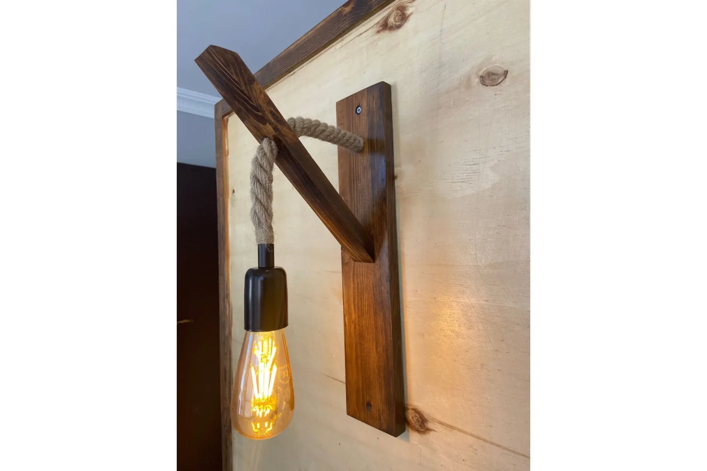 All Design Vägglampa - Valnöt