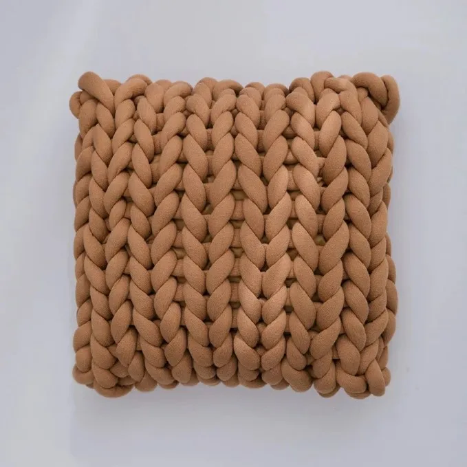 Puter - Braid (brun) (Størrelse: 40 x 40 cm)