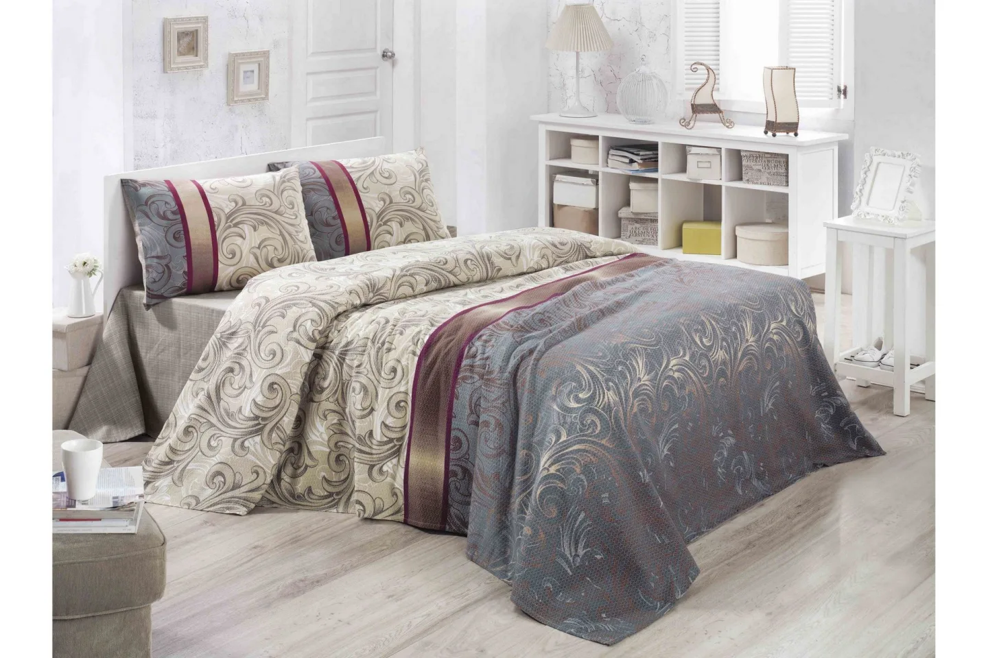 Victoria Överkast Enkelt 160x230 cm - Creme/Beige/Multi