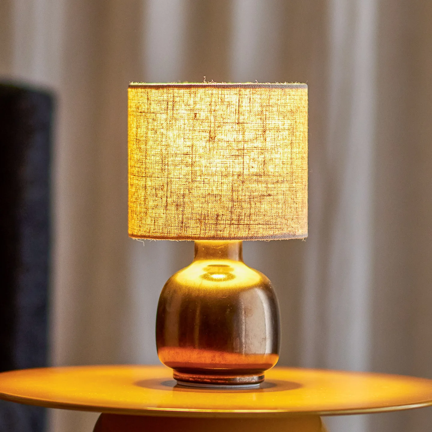 Agni Tischlampe, bronze, Höhe 26 cm, Keramik - Bloomingville - Wohnzimmer - Landhaus / Rustikal - Einflammig