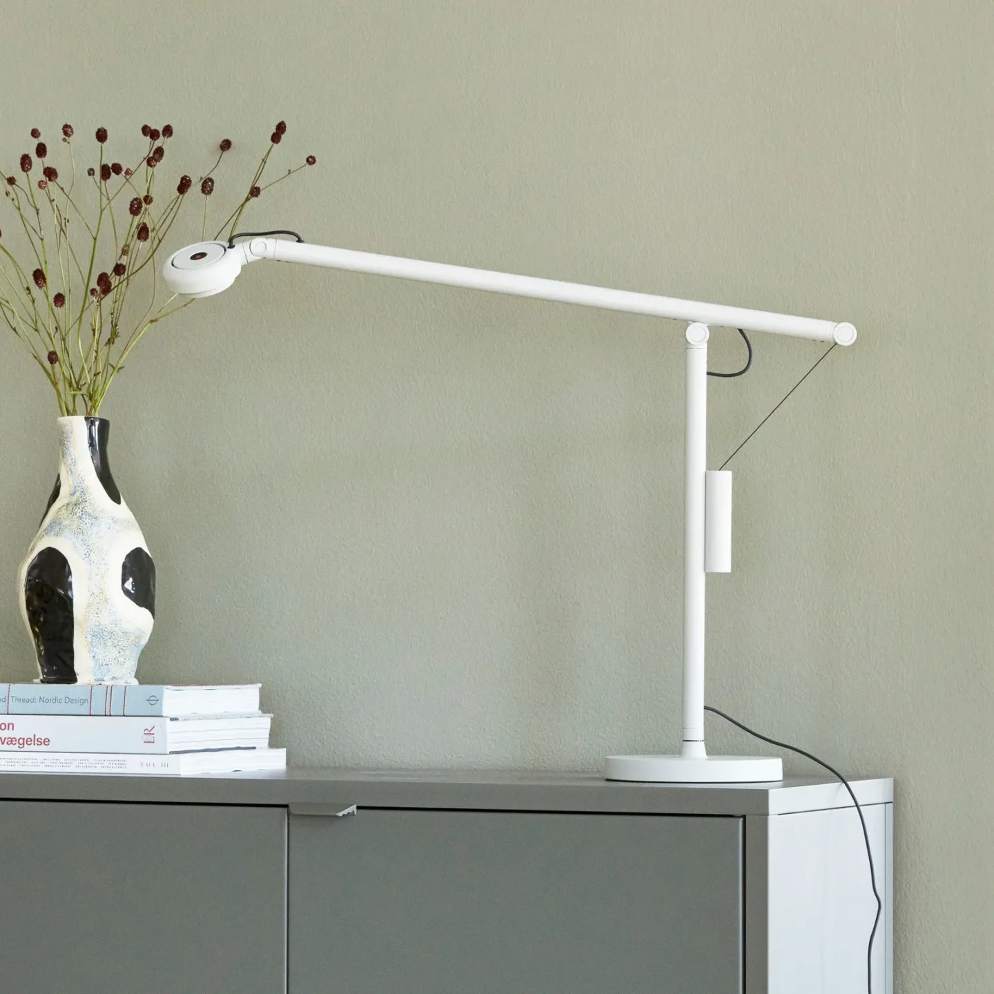 Fifty-Fifty LED-skrivbordslampa, grå, 45 cm, dimbar – HAY - Arbetsrum / hemkontor - Design - Aluminium - Med en ljuskälla