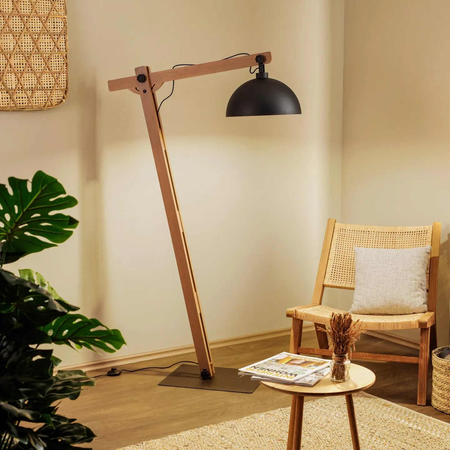 Stort golvlampa Wood – Envostar - Vardagsrum - Lantlig / rustik - Metall - Rund