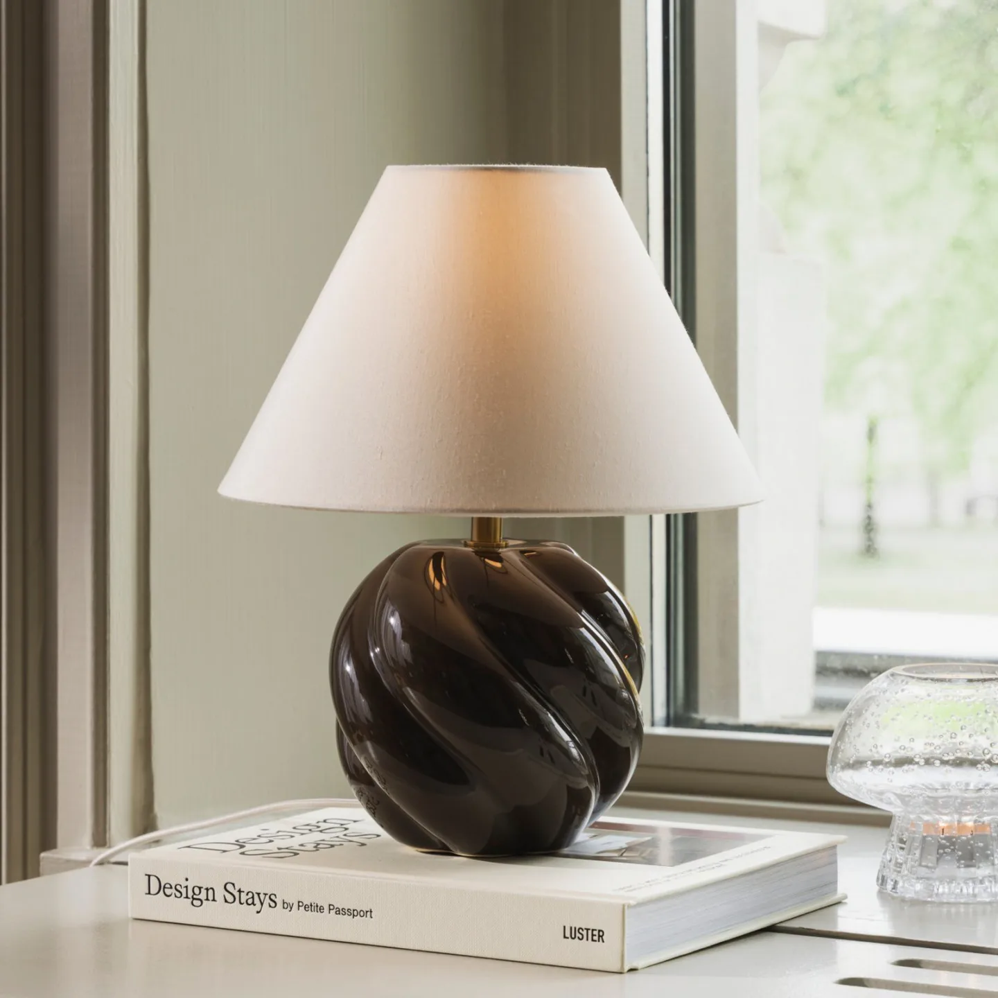 Globen Lighting Dahlia bordslampa Mocha