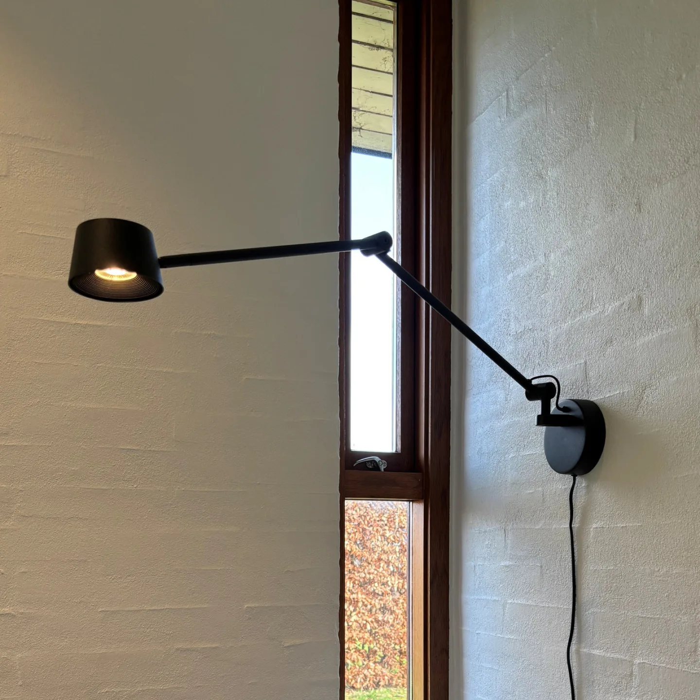 Direction LED-Wandlampe, schwarz, Ausladung 53 cm - Antidark - Wohnzimmer - Modern - Metall - Einflammig