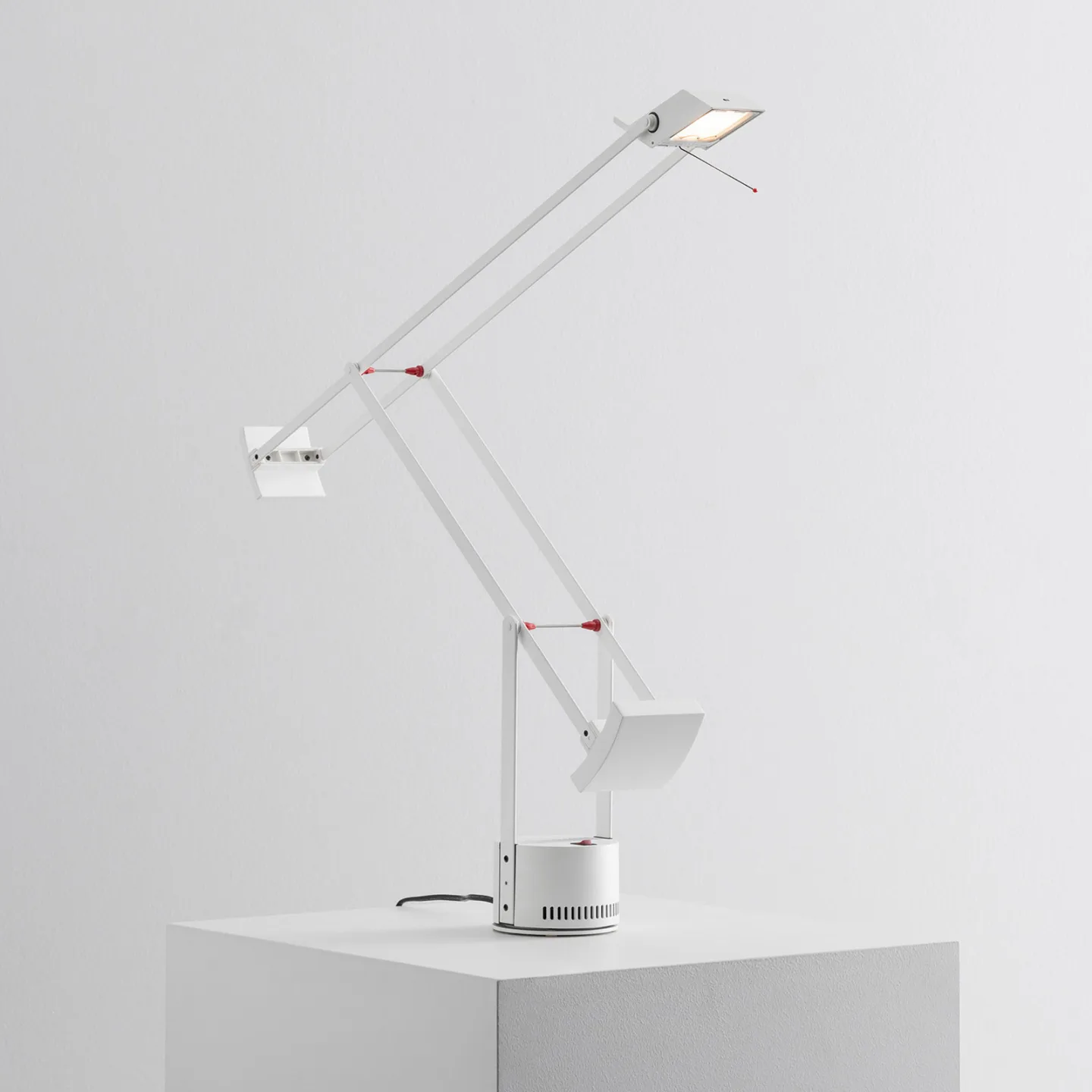 Tizio Tischleuchte White - Artemide - Arbeitszimmer / Büro - Design - Kunststoff - Einflammig