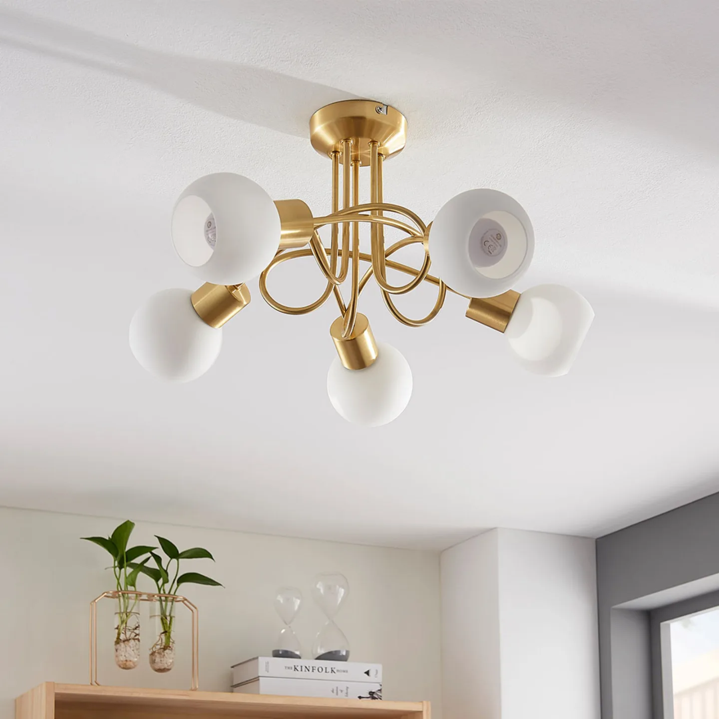 Elaina 5 Plafond Brass/Opal - Lindby - Vardagsrum - Modern - Glas - Med flera ljuskällor