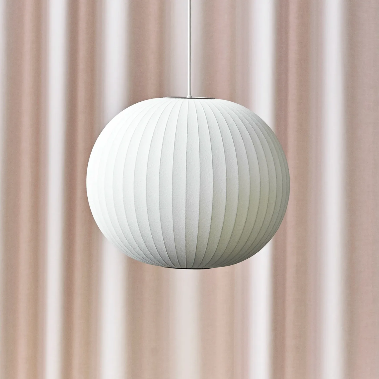 Nelson Ball Bubble Pendelleuchte M Off-White - Herman Miller HAY - Wohnzimmer - Design - Kunststoff - Einflammig