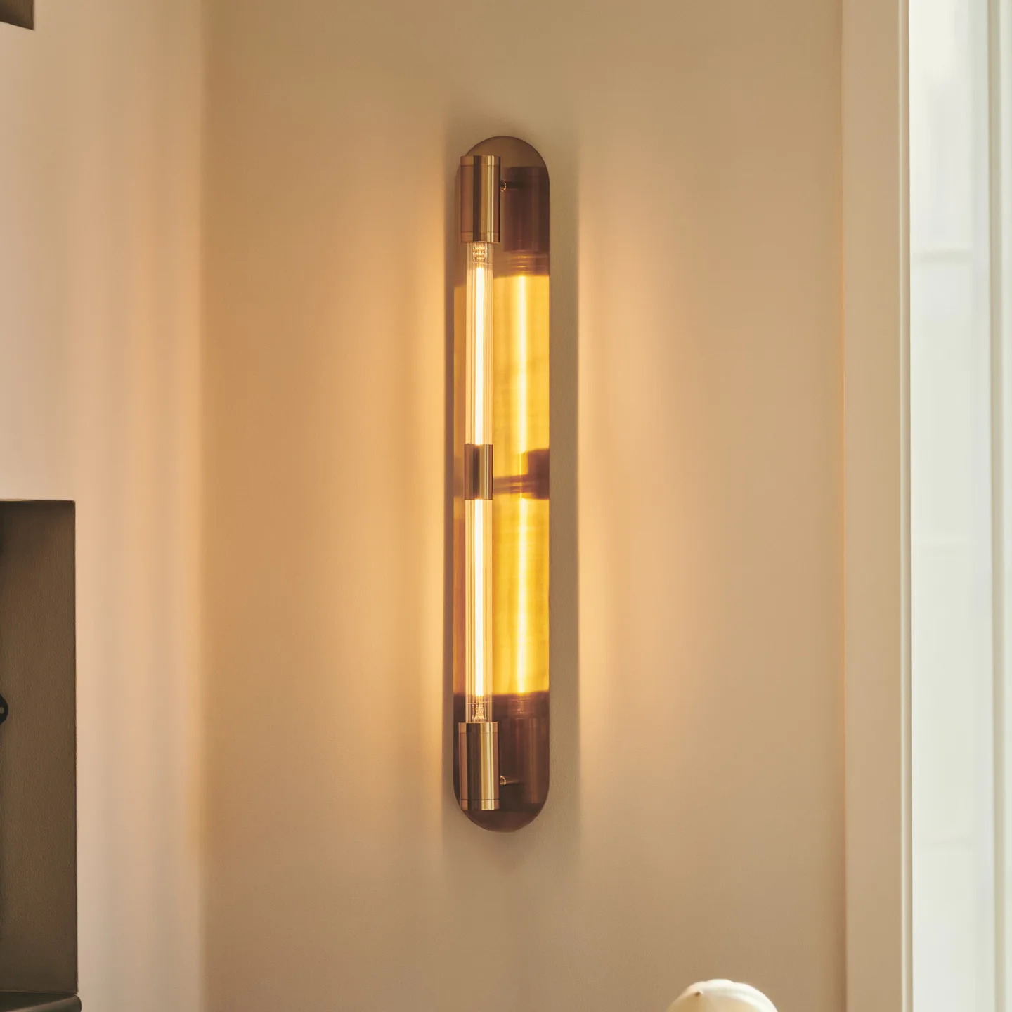 Liberty Double vägglampa guld - DESIGN BY US - Vardagsrum - Metall - Med flera ljuskällor