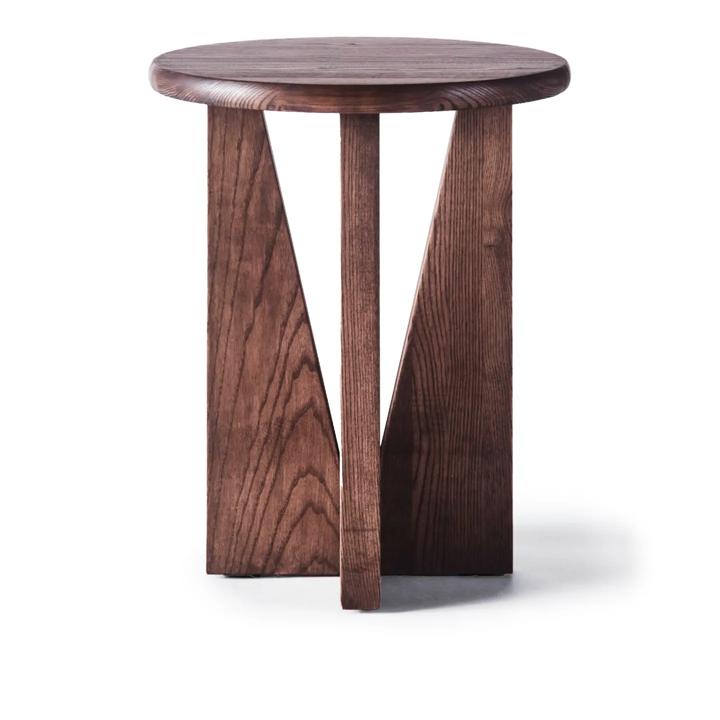 Dusty Deco - V Side Table - Stained Ash - Sidobord - Edin & Lina Kjellvertz - Träfärgad