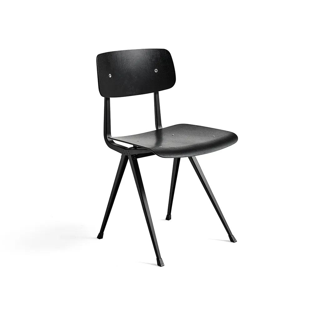 HAY Result stol Black oak-svart stålstaitv