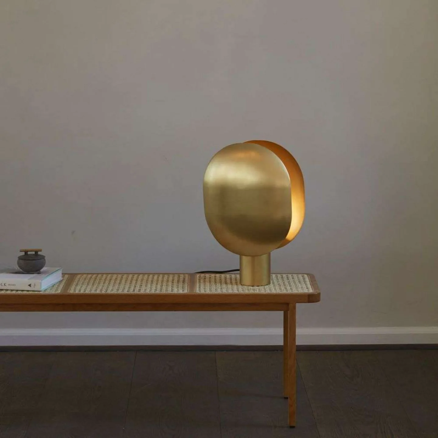 Clam Tischleuchte Messing - 101 Copenhagen - Wohnzimmer - Metall