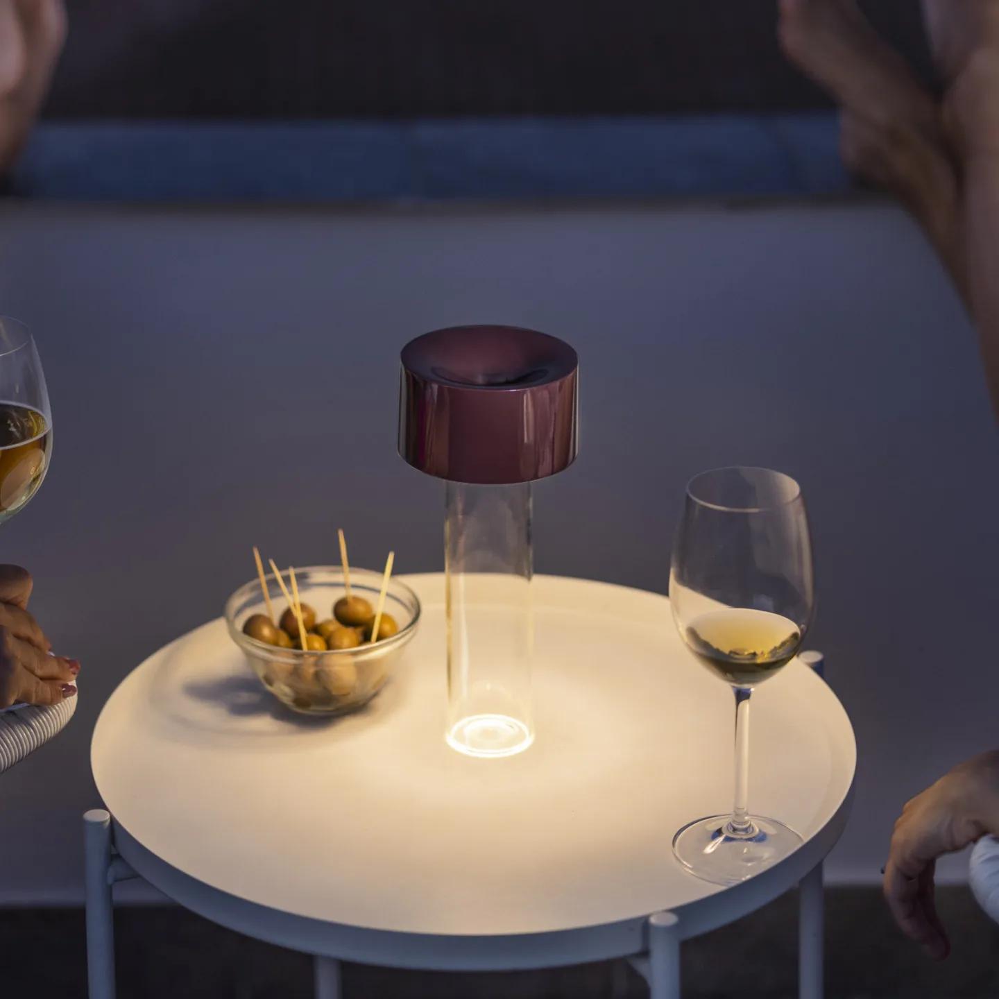 Fleur Portable Tischleuchte Burgundy - Foscarini - Wohnzimmer - Modern - Glas - Mit Schirm