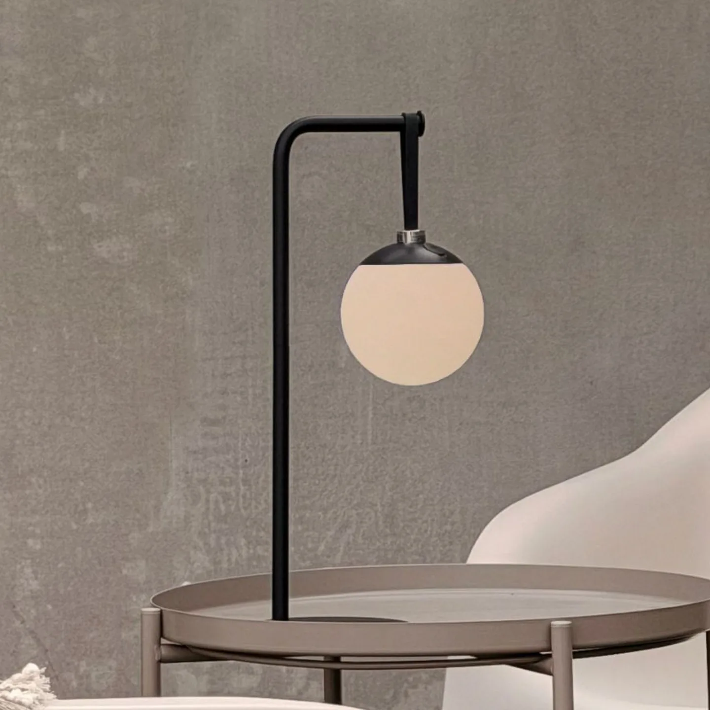 Odin LED-Akku-Dekolampe, schwarz/weiß, IP44 - Dyberg Larsen - Modern - Kunststoff - Einflammig